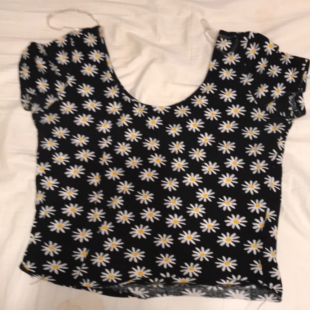 Women’s daisy crop top